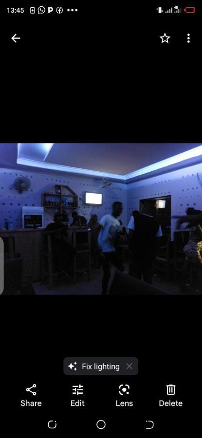 דאר א-סאלאם Kicec Bar And Guest House Airport מראה חיצוני תמונה